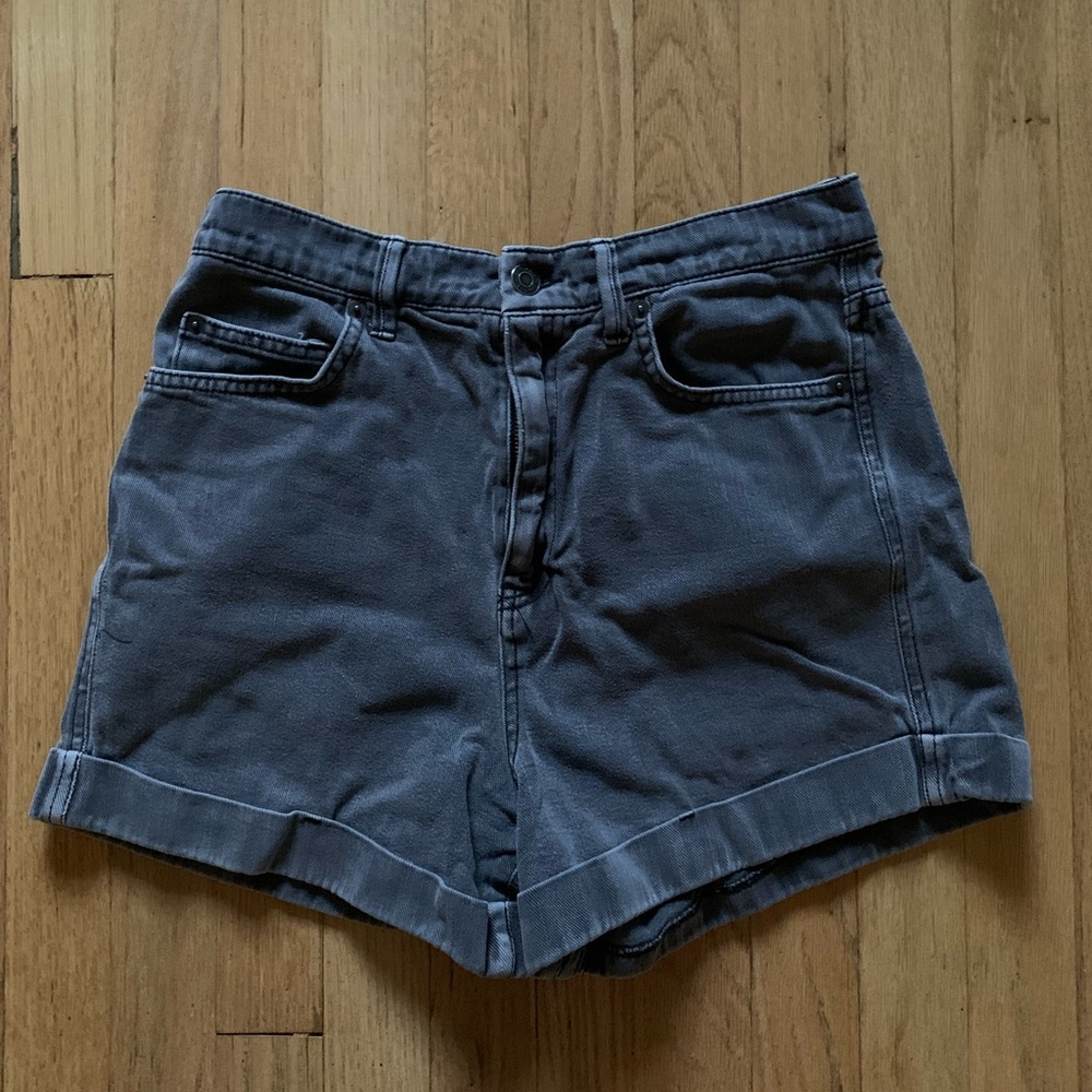 GAP // Cotton High Rise Shorts in Charcoal